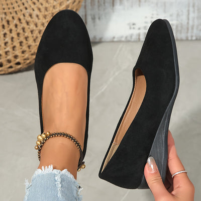 Aurelia | Klasyczne buty na koturnie